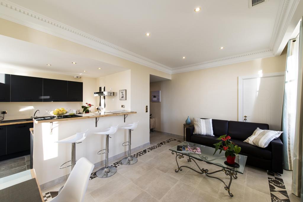 Apartment - Promenade Des Anglais Nice Room photo