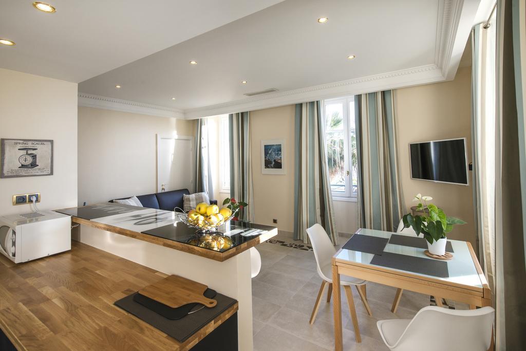 Apartment - Promenade Des Anglais Nice Room photo